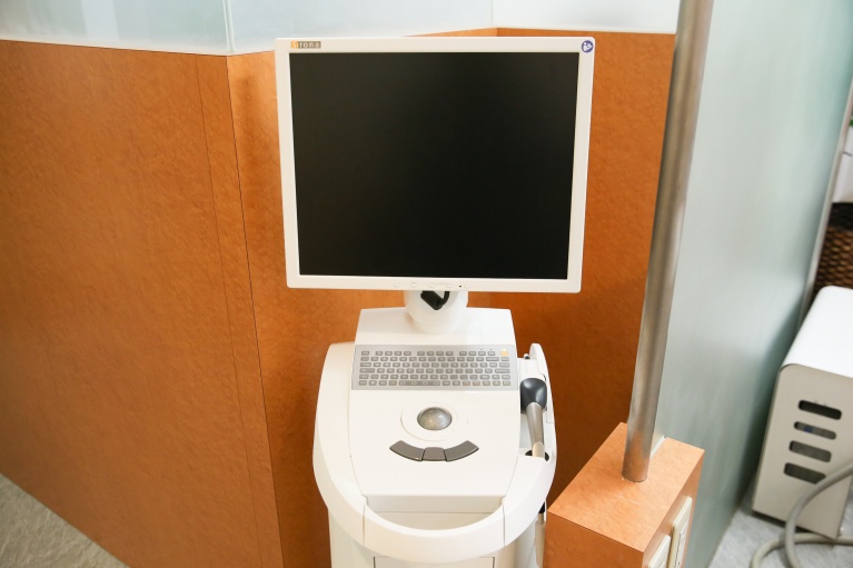 ３Dコンピューターシステムが患者さんに合ったセラミックを計算してくれます