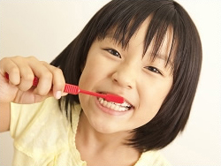 お子様の虫歯予防について
